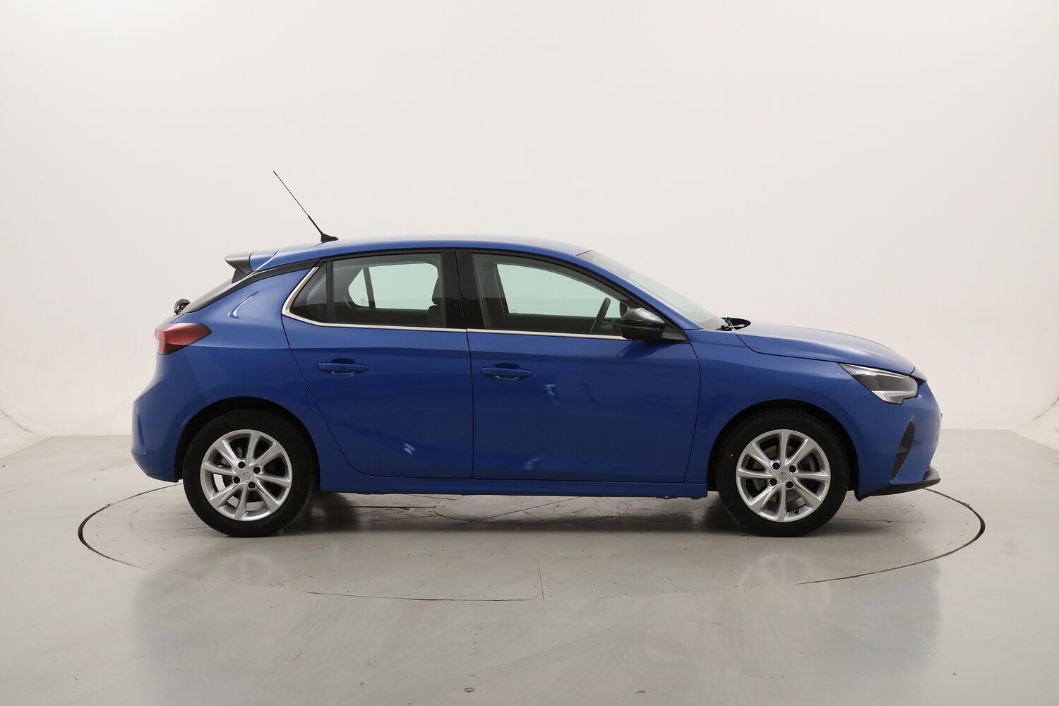 Opel Corsa Elegance usata del 2023 con 24.916 km