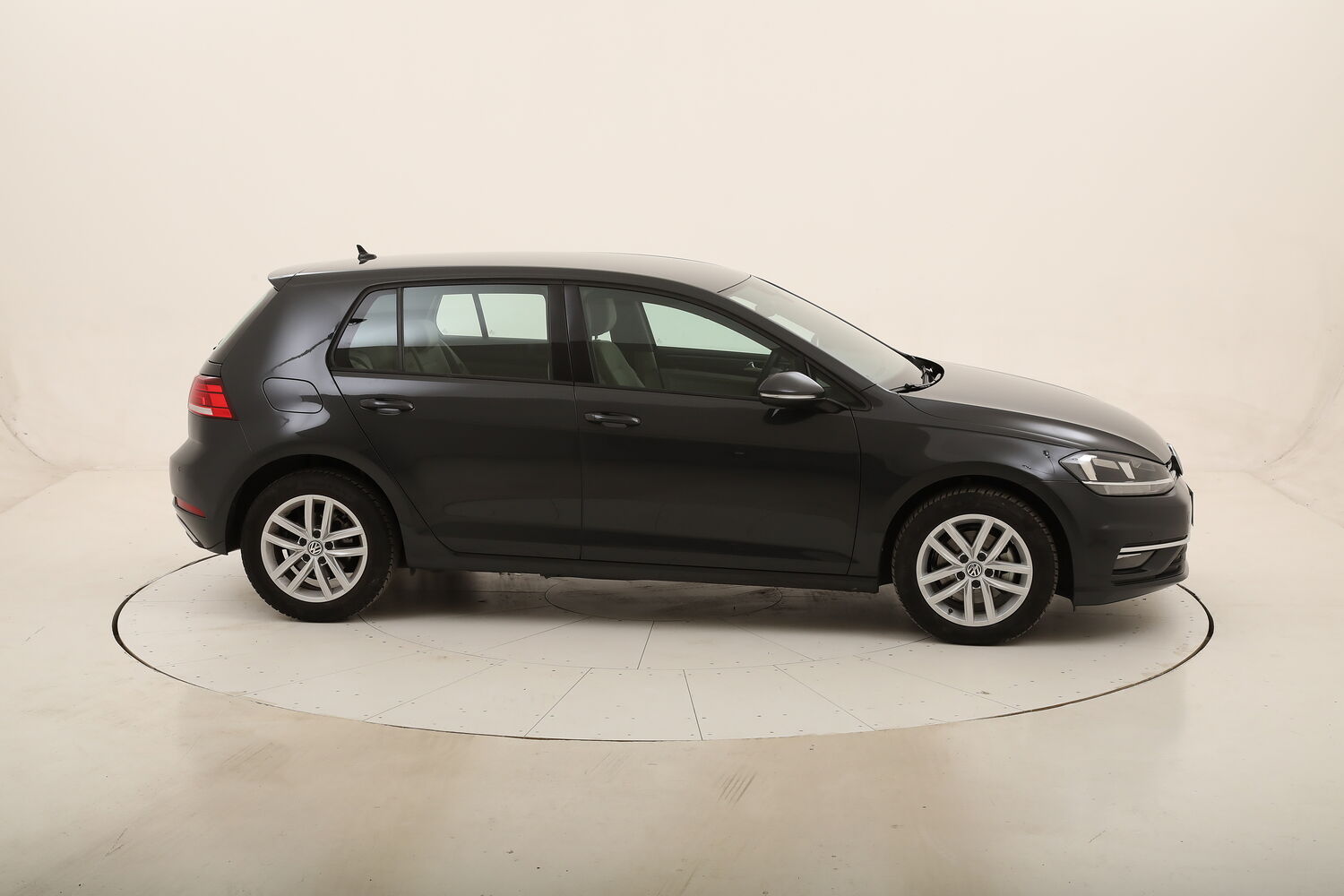 Volkswagen Golf Business DSG usata del 2018 con 65.602 km