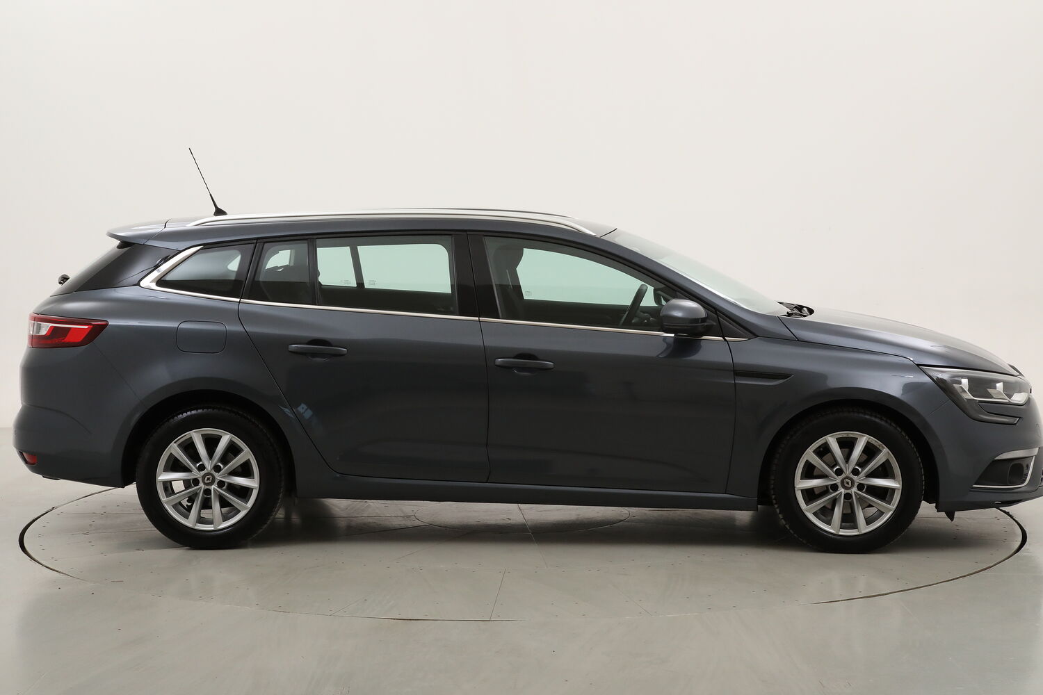 Renault Megane Sporter Business usata del 2019 con 80.422 km