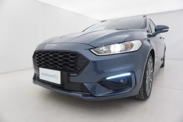 Ford Mondeo SW Hybrid ST-Line Business 2.0 Full Hybrid 187CV Automatico Visione frontale