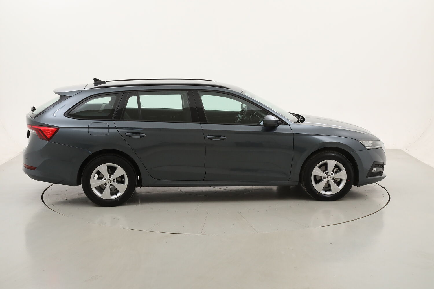 Skoda Octavia Wagon Executive DSG usata del 2021 con 119.926 km