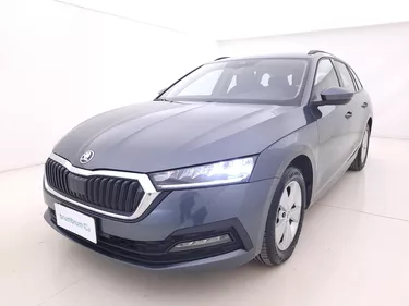 Skoda Octavia Wagon Executive DSG 2.0 Diesel 150CV Automatico Visione frontale