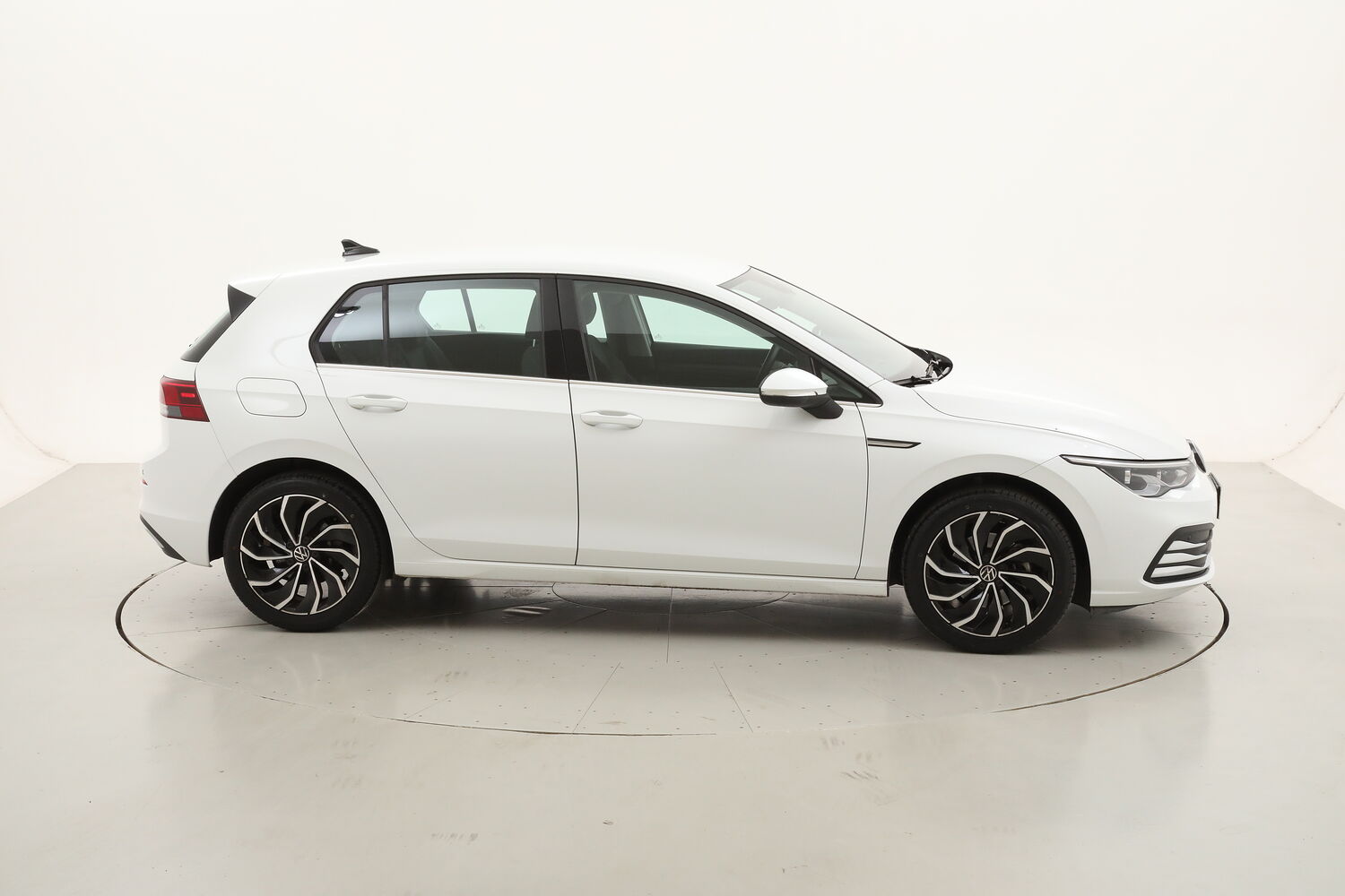 Volkswagen Golf Style DSG usata del 2020 con 44.448 km