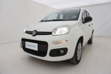 Visione frontale di Fiat Panda