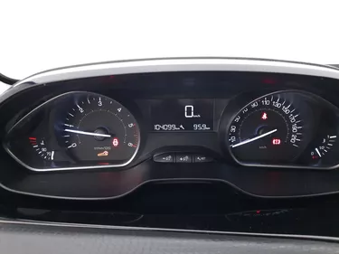 Peugeot 2008 Signature 1.5 Diesel 102CV Manuale Interni