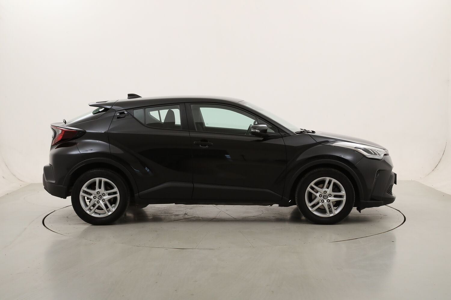 Toyota C-HR Hybrid Business usata del 2023 con 62.243 km
