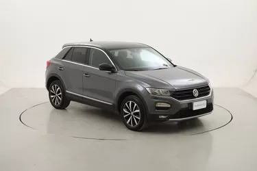 Volkswagen T-Roc Style DSG 2.0 Diesel 150CV Automatico Volkswagen T-Roc Style DSG 2.0 Diesel 150CV Automatico