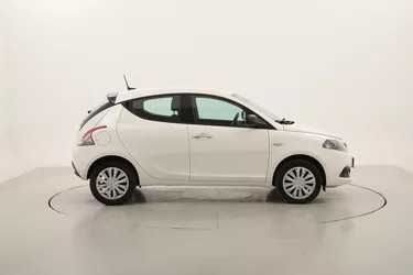 Lancia Ypsilon Hybrid Gold 1.0 Mild Hybrid 70CV Manuale Lancia Ypsilon Hybrid Gold 1.0 Mild Hybrid 70CV Manuale