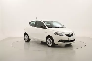 Lancia Ypsilon Hybrid Gold 1.0 Mild Hybrid 70CV Manuale Lancia Ypsilon Hybrid Gold 1.0 Mild Hybrid 70CV Manuale