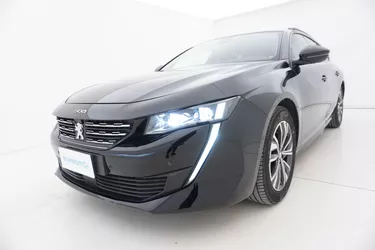 Peugeot 508 SW Allure Pack EAT8 1.5 Diesel 131CV Automatico Visione frontale