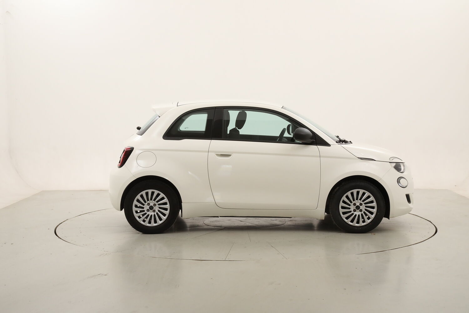 Fiat 500 Elettrico 58CV usata del 2023 con 35.501 km