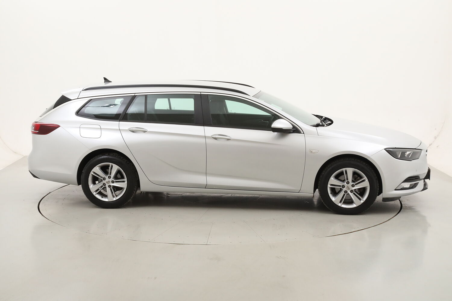 Opel Insignia ST Business AT6 usata del 2020 con 28.664 km
