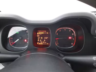 Fiat Panda Hybrid City Cross 1.0 Mild Hybrid 70CV Manuale Interni
