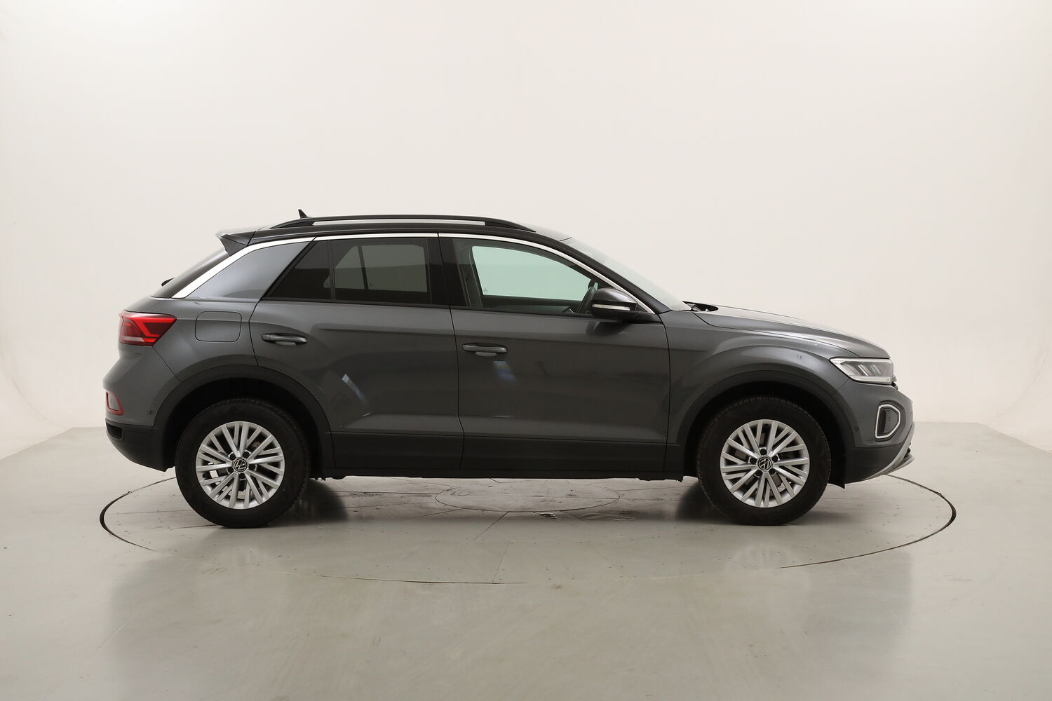 Volkswagen T-Roc Life usata del 2022 con 80.468 km