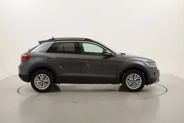 Volkswagen T-Roc Life 1.0 Benzina 110CV Manuale Volkswagen T-Roc Life 1.0 Benzina 110CV Manuale