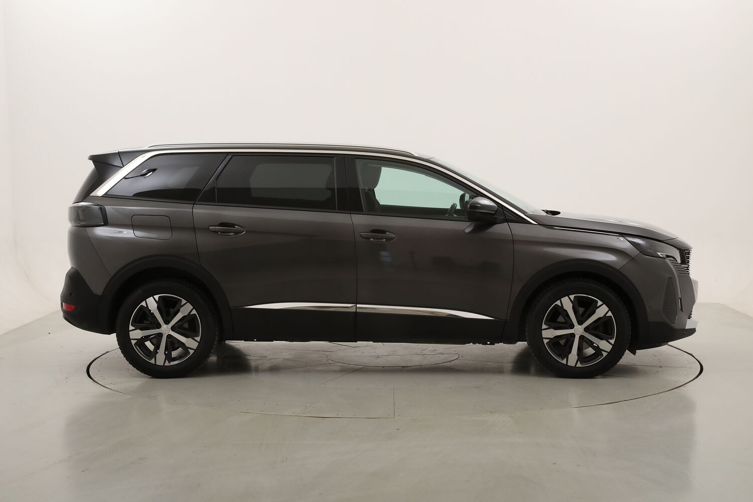 Peugeot 5008 Allure EAT8 usata del 2021 con 95.807 km