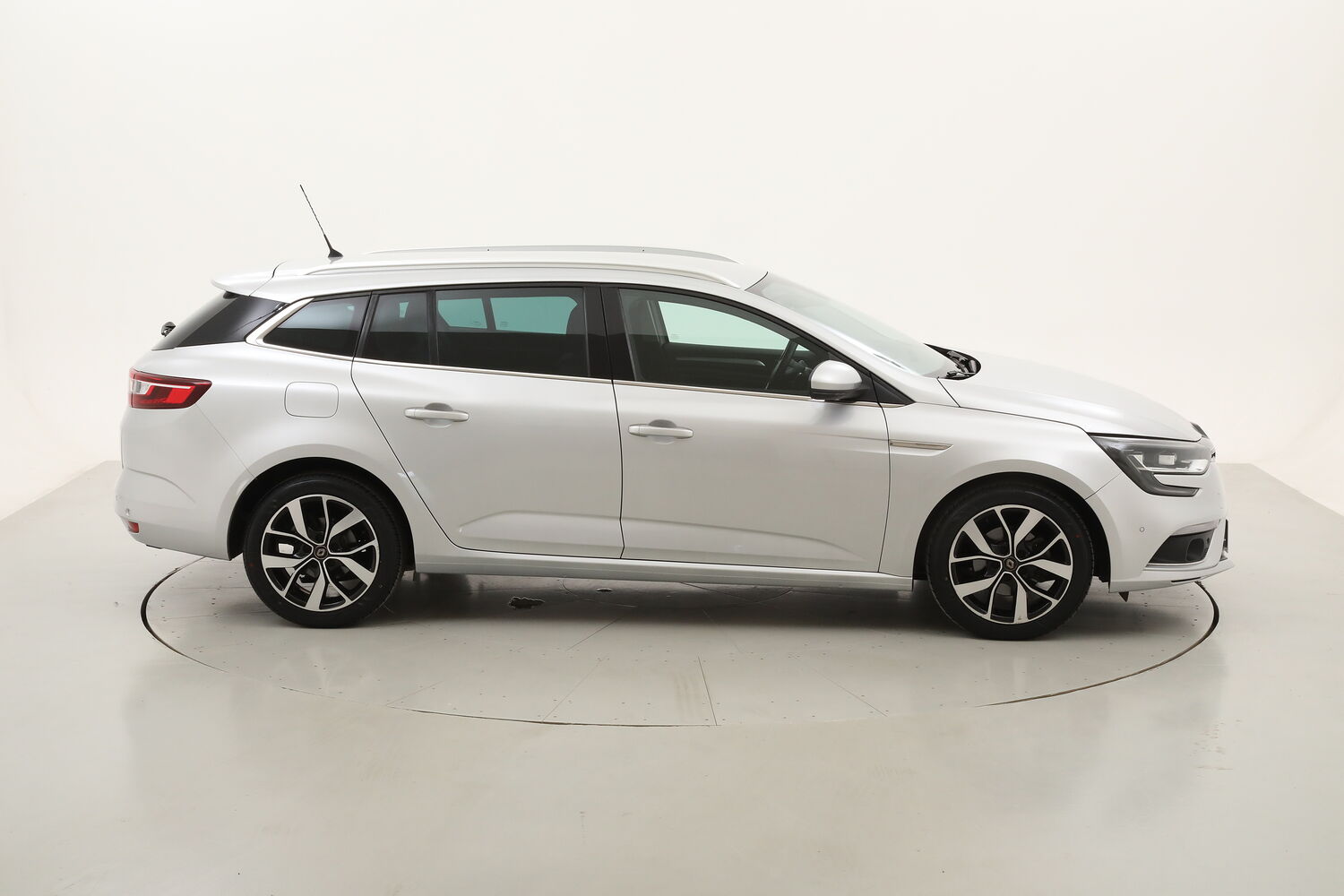 Renault Megane Sporter Intens usata del 2019 con 48.255 km