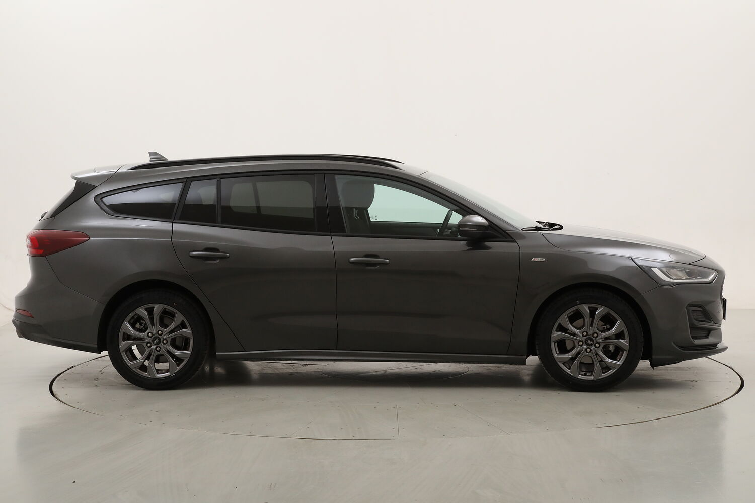 Ford Focus SW Hybrid ST-Line Style usata del 2022 con 26.542 km