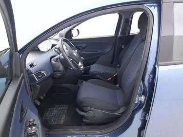 Lancia Ypsilon Hybrid Platino 1.0 Mild Hybrid 70CV Manuale Sedili