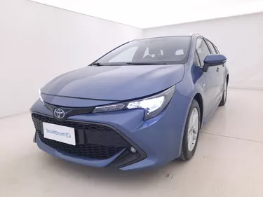 Toyota Corolla TS Hybrid Business 1.8 Full Hybrid 122CV Automatico Visione frontale