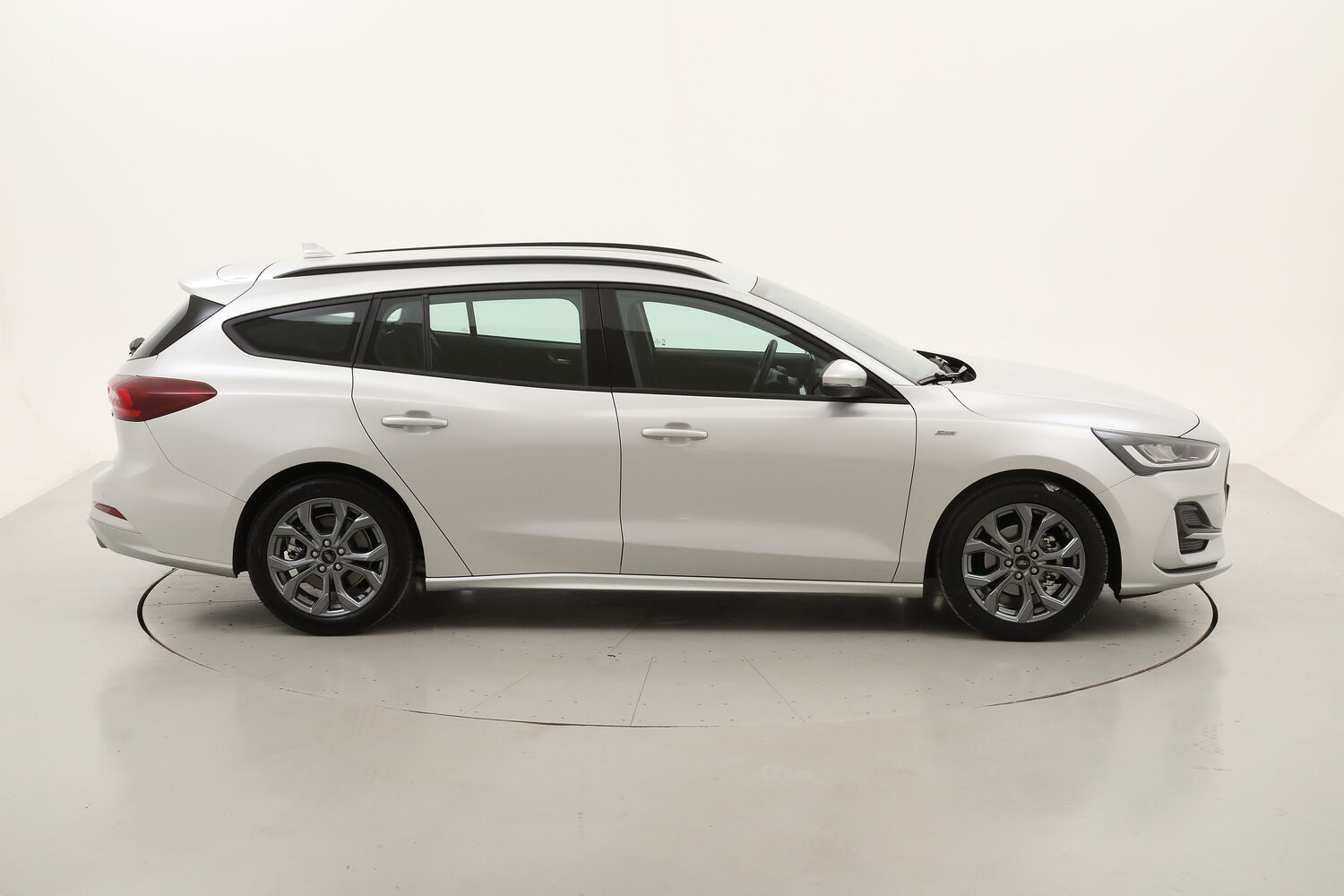Ford Focus SW Hybrid ST-Line Design Powershift usata del 2023 con 24.118 km