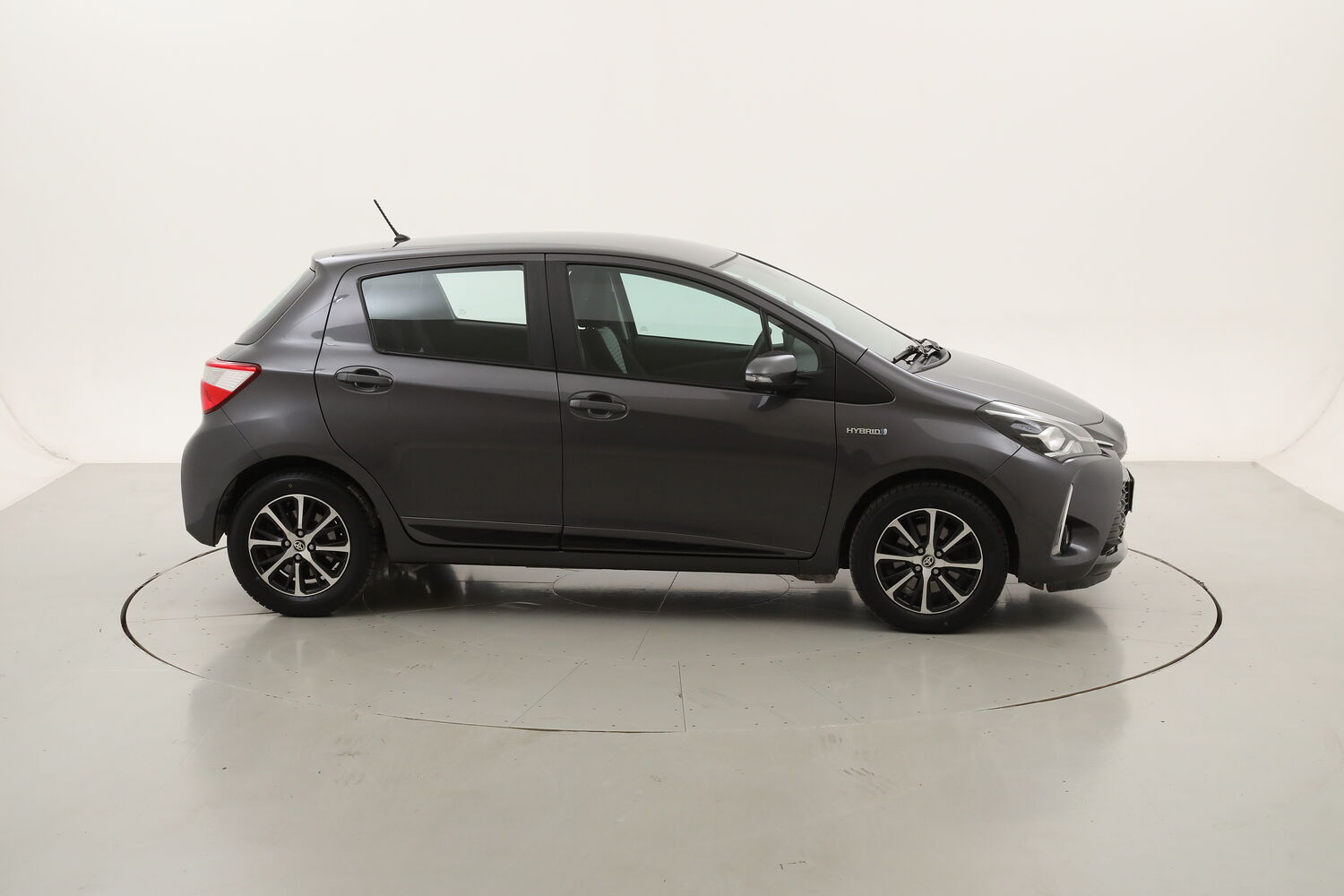 Toyota Yaris Hybrid Active usata del 2018 con 77.030 km