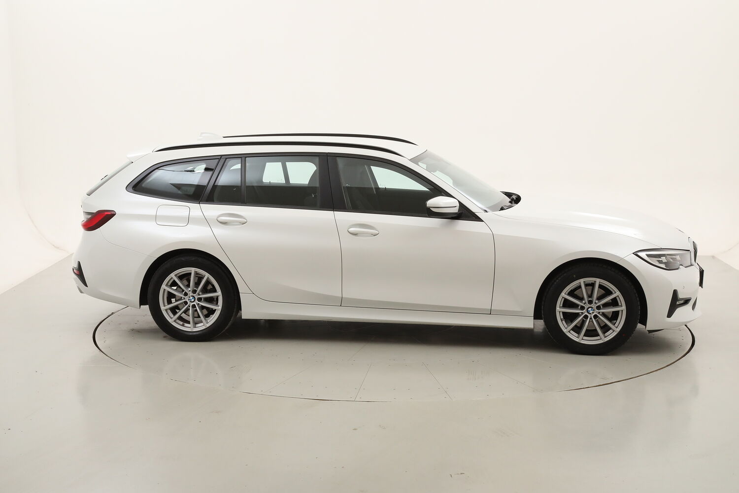 BMW Serie 3 320d 48V Touring Business Advantage usata del 2021 con 112.864 km