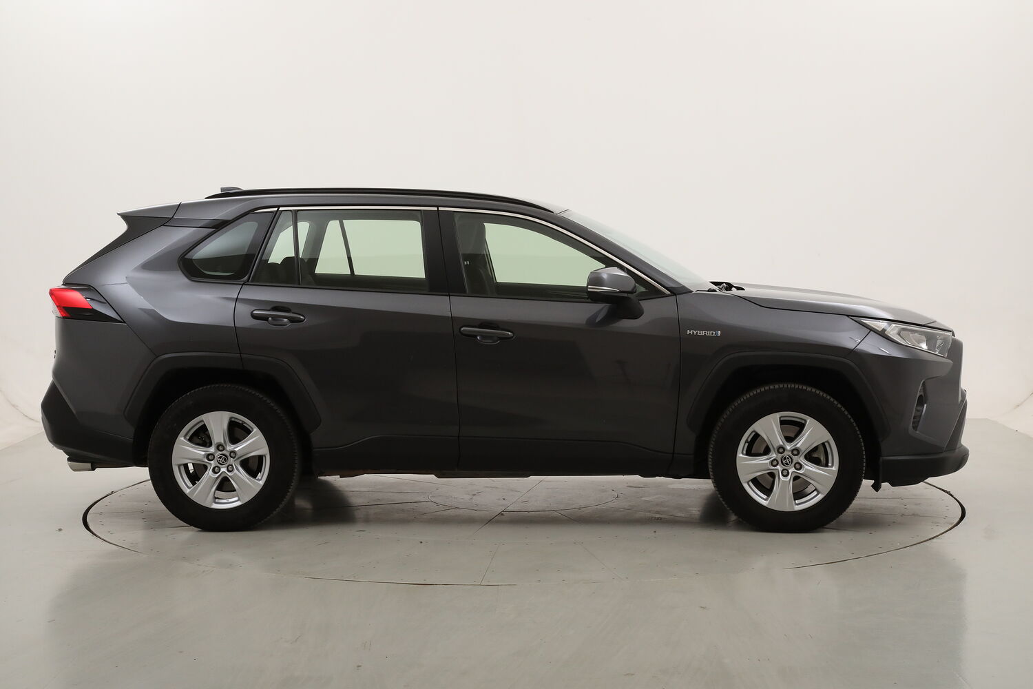Toyota RAV4 Hybrid Business AWD-i usata del 2021 con 105.808 km