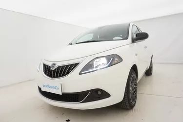 Lancia Ypsilon Hybrid Gold  1.0 Mild Hybrid 70CV Manuale Visione frontale