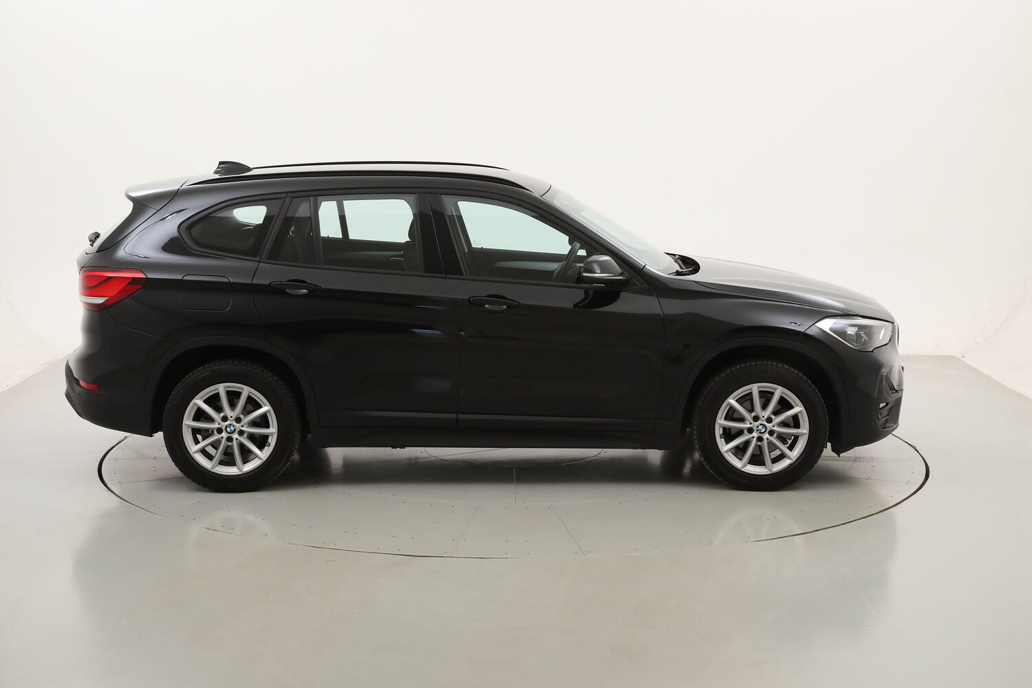 BMW X1 16d sDrive Business Advantage usata del 2022 con 96.029 km