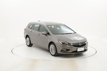 Opel Astra ST Innovation Aut. usata del 2017 con 115.815 km