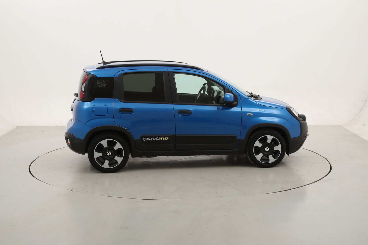 Fiat Panda Hybrid Pandina usata del 2025 con 16.653 km