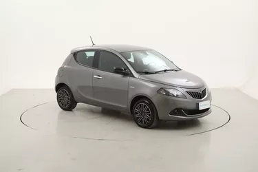 Lancia Ypsilon Hybrid Gold 1.0 Mild Hybrid 70CV Manuale Lancia Ypsilon Hybrid Gold 1.0 Mild Hybrid 70CV Manuale