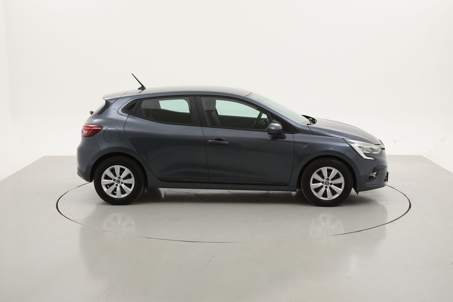 Renault Clio Business usata del 2020 con 24.642 km