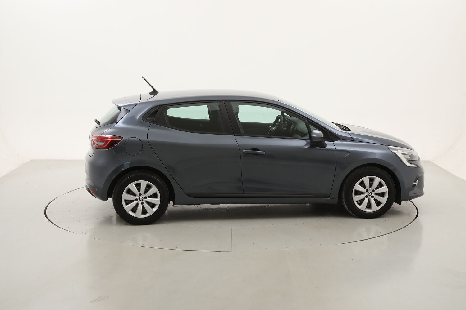 Renault Clio Business usata del 2020 con 117.030 km