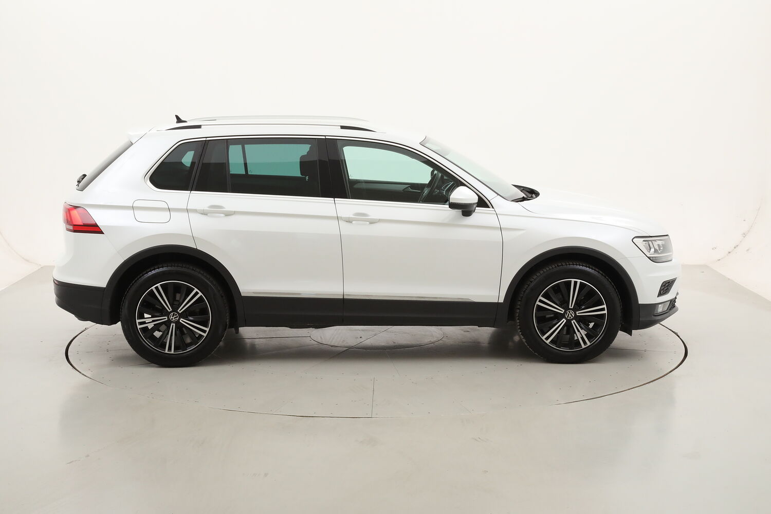 Volkswagen Tiguan Business DSG usata del 2020 con 99.721 km