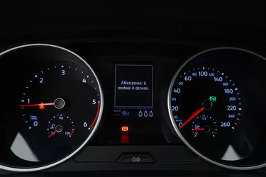Volkswagen Tiguan Business DSG 2.0 Diesel 150CV Automatico Interni