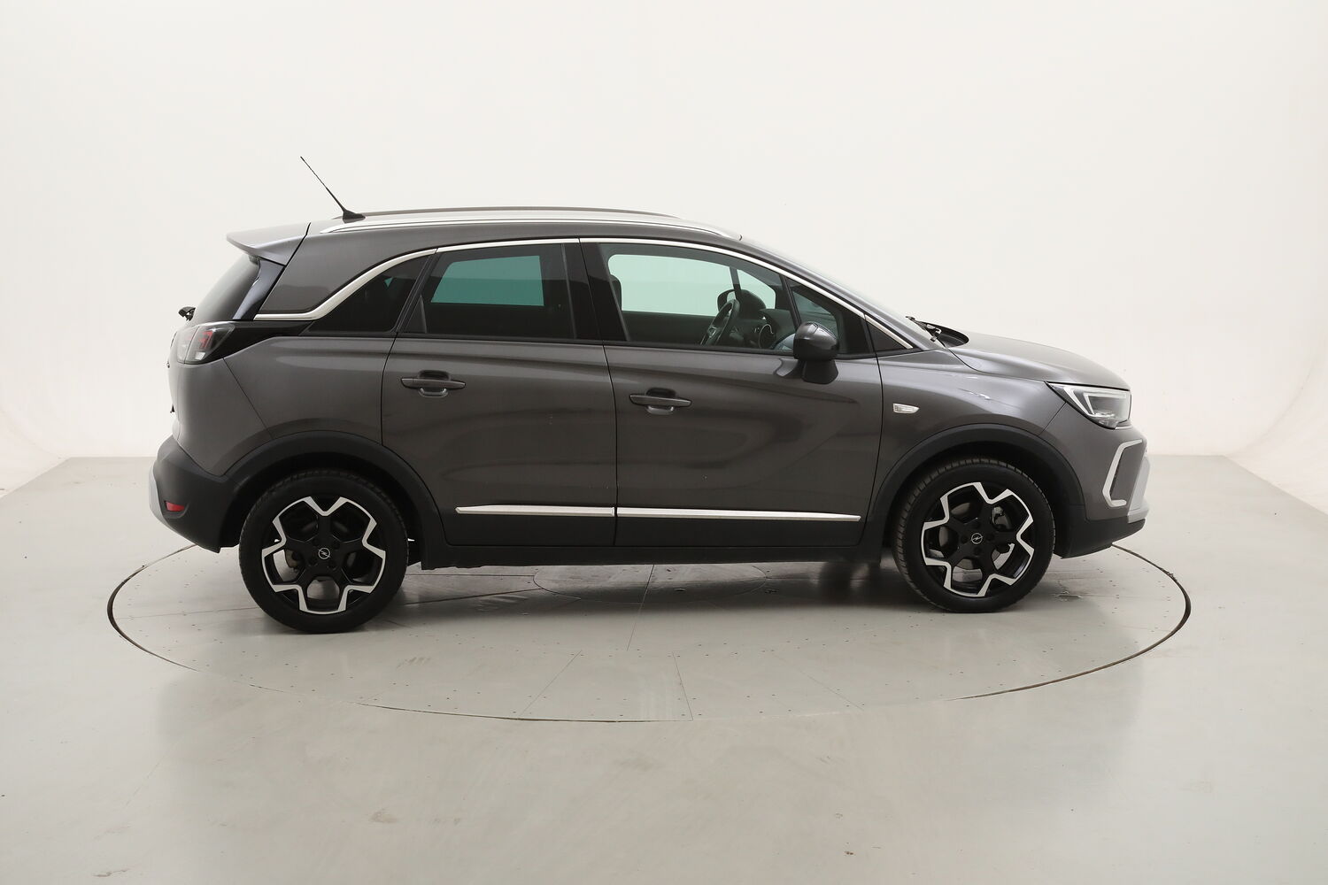 Opel Crossland Ultimate AT6 usata del 2022 con 32.339 km
