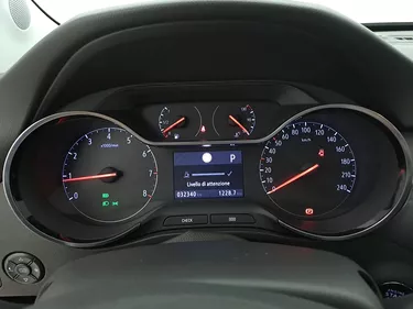 Opel Crossland Ultimate AT6 1.5 Diesel 120CV Automatico Interni