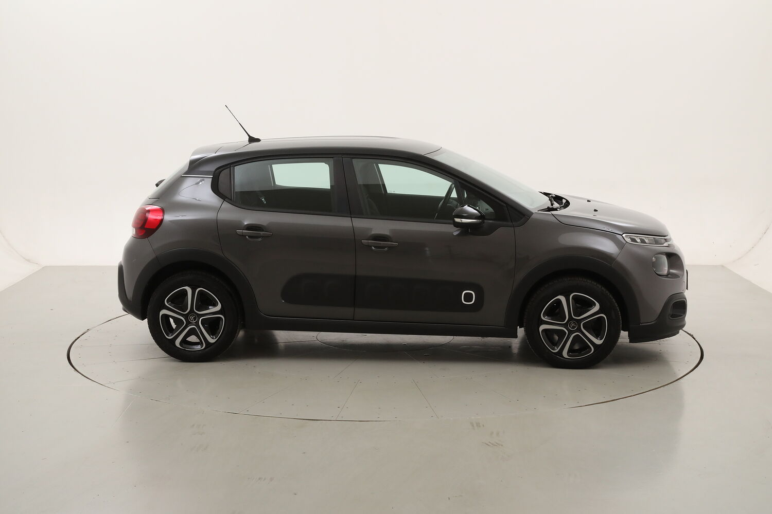 Citroen C3 Shine usata del 2020 con 106.455 km