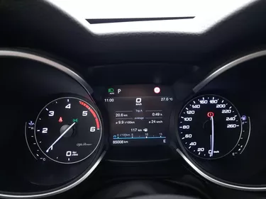 Alfa Romeo Stelvio Executive RWD AT8 2.1 Diesel 190CV Automatico Interni