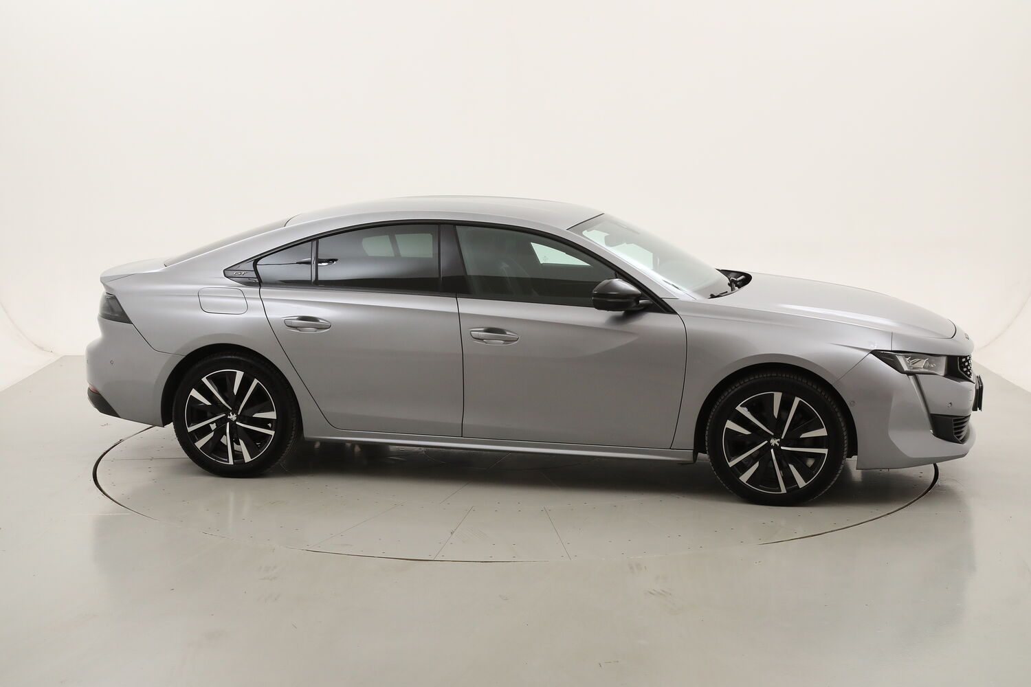 Peugeot 508 GT EAT8 usata del 2023 con 13.523 km