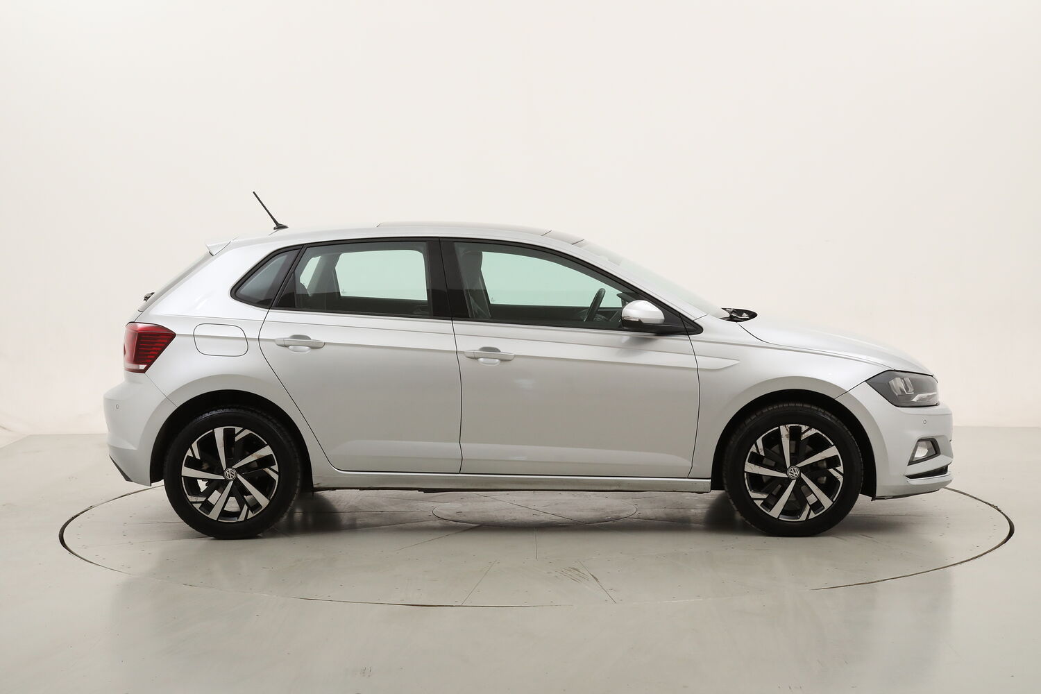 Volkswagen Polo Highline DSG usata del 2020 con 44.544 km