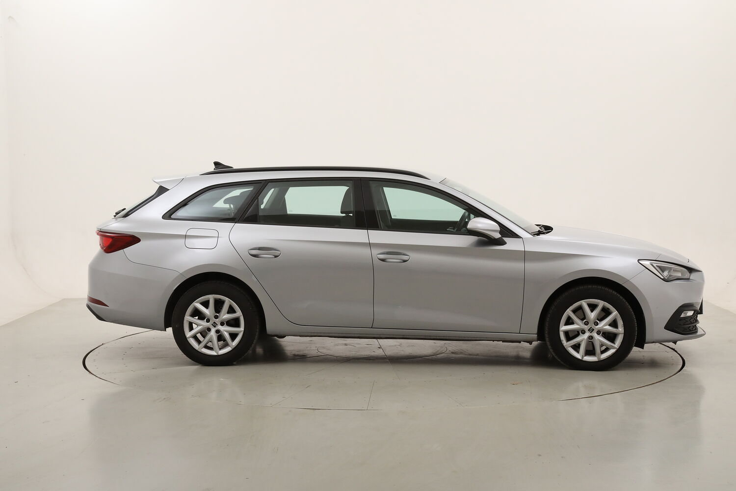 Seat Leon ST Business DSG usata del 2023 con 80.212 km