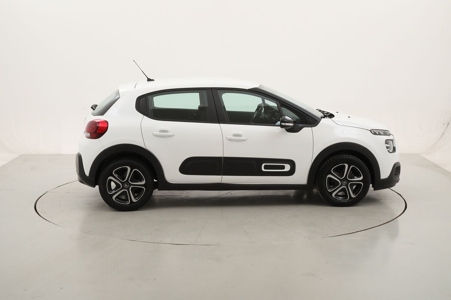 Citroen C3 Plus usata del 2024 con 12.561 km