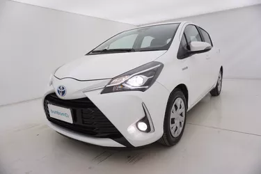 Toyota Yaris Hybrid Business 1.5 Full Hybrid 101CV Automatico Visione frontale