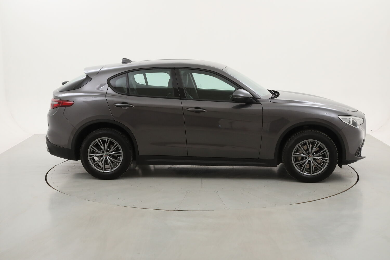 Alfa Romeo Stelvio Business Q4 AT8 usata del 2019 con 132.059 km