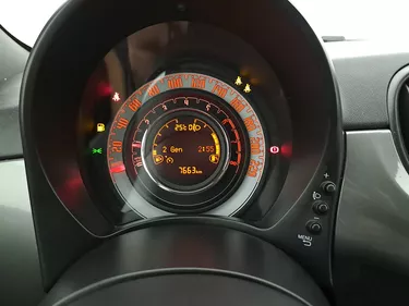 Fiat 500 Hybrid 1.0 Mild Hybrid 70CV Manuale Interni