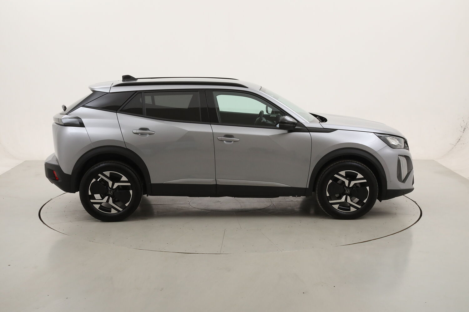 Peugeot 2008 Allure usata del 2025 con 20.004 km