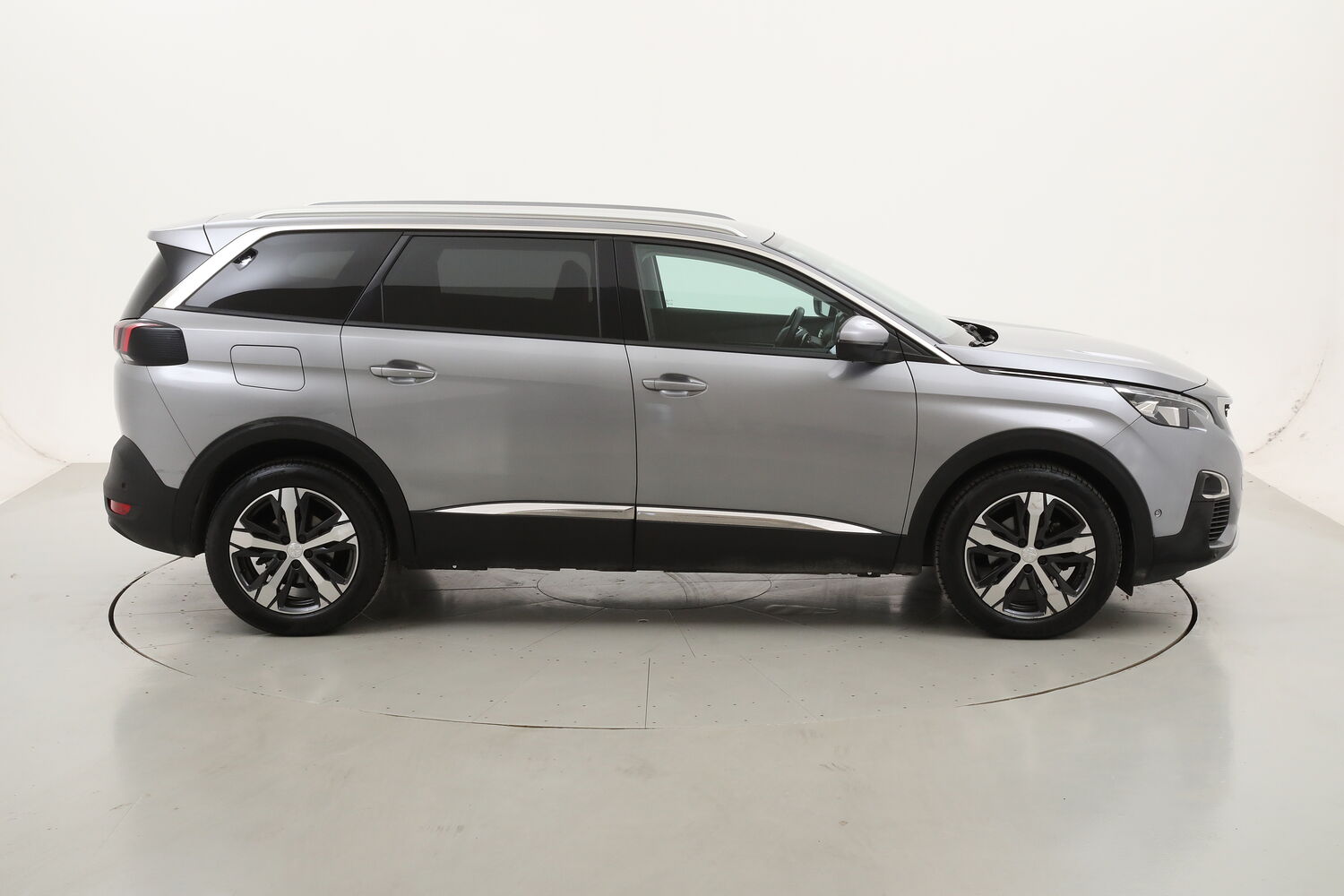 Peugeot 5008 Allure EAT8 usata del 2020 con 107.901 km